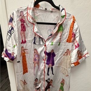 Swiftie Button-Up Pajama Top/Short Set. Size 2xl. NWOT